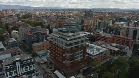 orbit camera drone - orbit a edificio