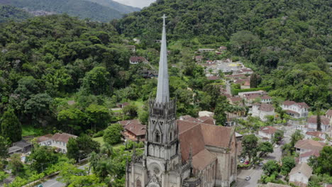 Aerial-shot-of-Petropolis-Cathedral-and-city,-Brazil