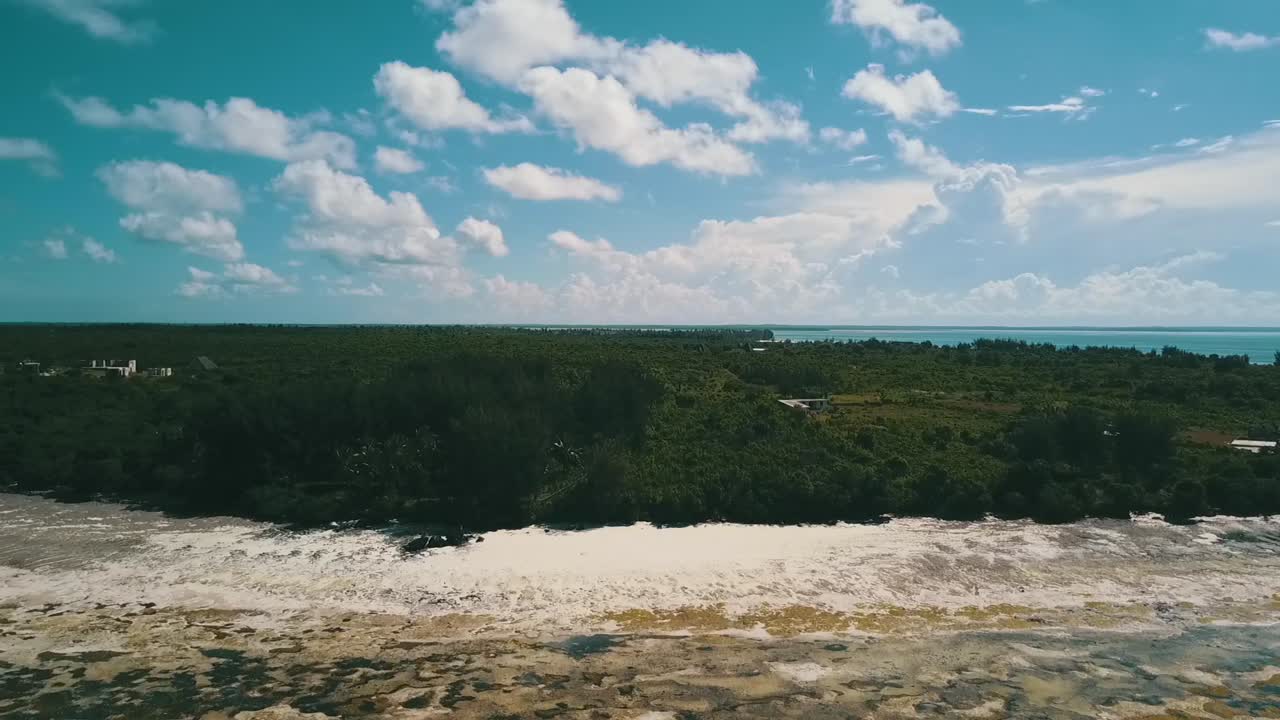 1 millón hacia atrás hundiéndose lentamente por disparo de drone