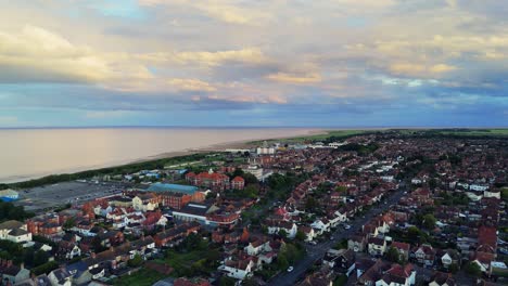 tormenta que se avecina sobre la ciudad costera de skegness