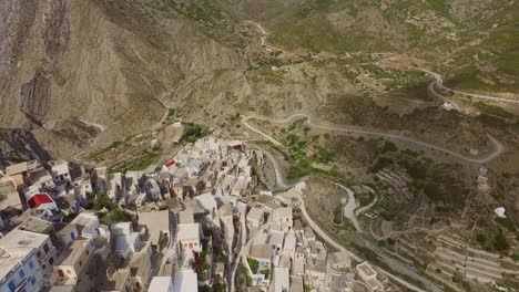 antena: la ciudad histórica en la cima de una montaña: olympos