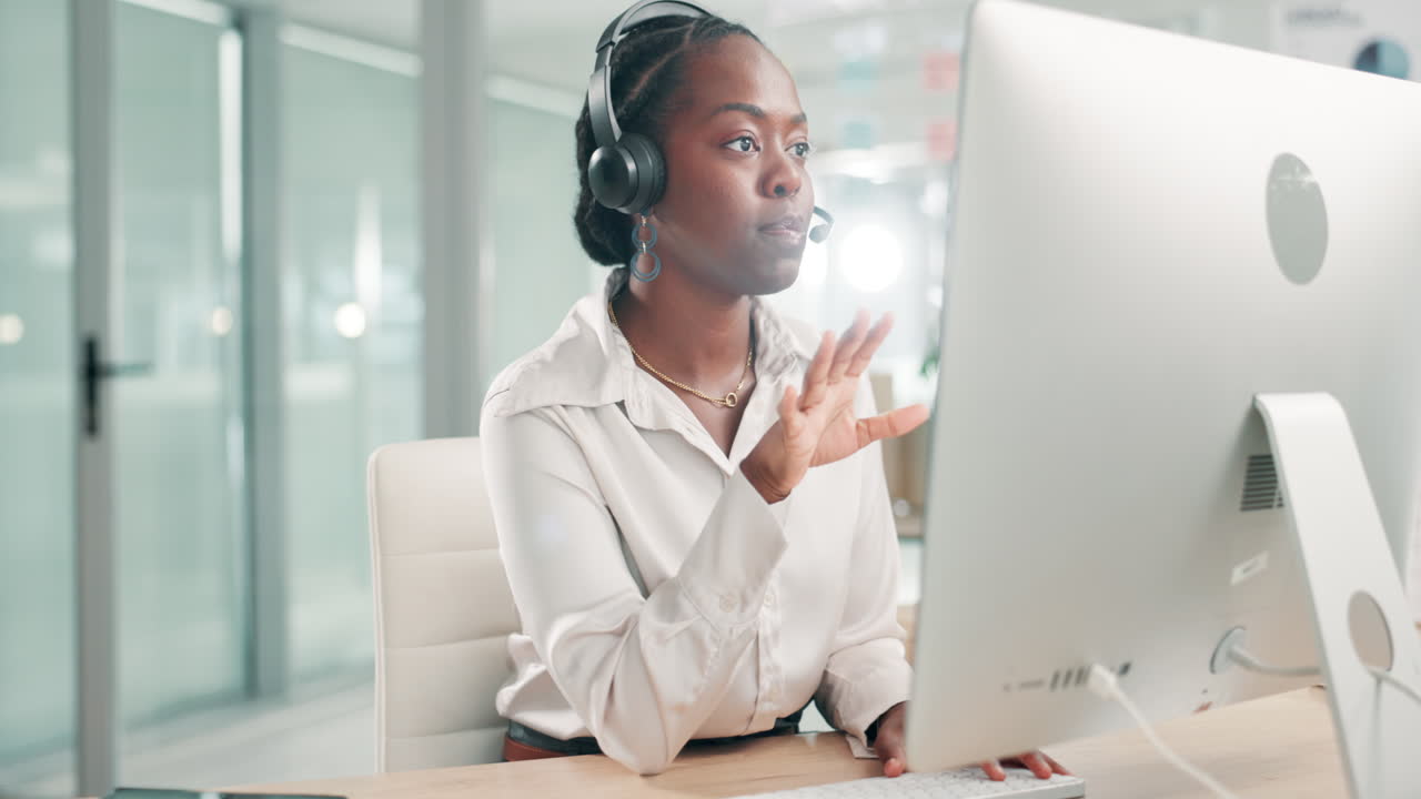 Woman working in a call center
