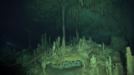 Beautiful-cave-speleology