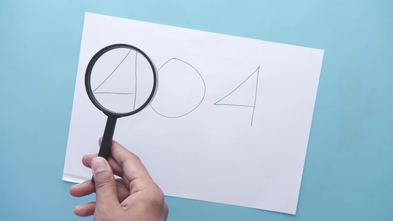 error 404 - página no encontrada con lupa