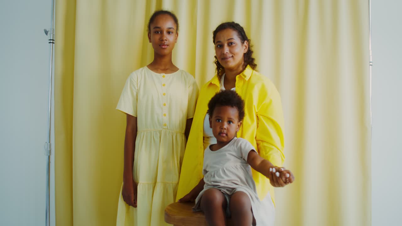 Retrato de familia feliz