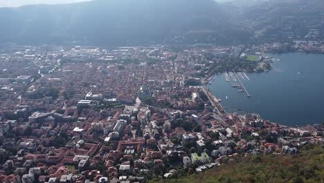 Ciudad-De-Como-Desde-Brunate-Village,-Vista-Aérea-De-Drones