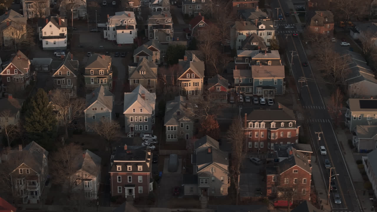 Luftfoto af et boligområde i Providence, Rhode Island. Optaget på en efterårsmorgen