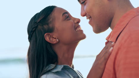 Love,-kiss-and-travel-with-couple-at-beach