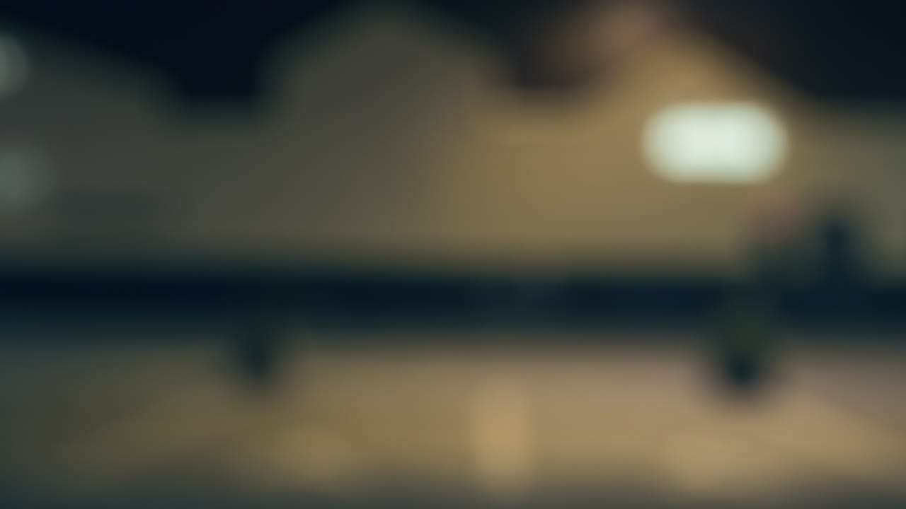 시내 불빛의 흐릿함. 자동차에서 촬영된 모션