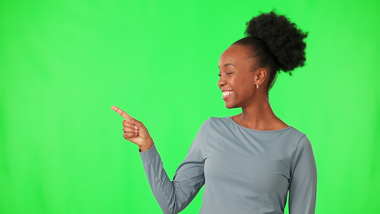 Kvinde, green screen og præsentation