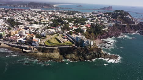 vista panorámica del mirador del acantilado de la ciudad de mazatlán, méxico