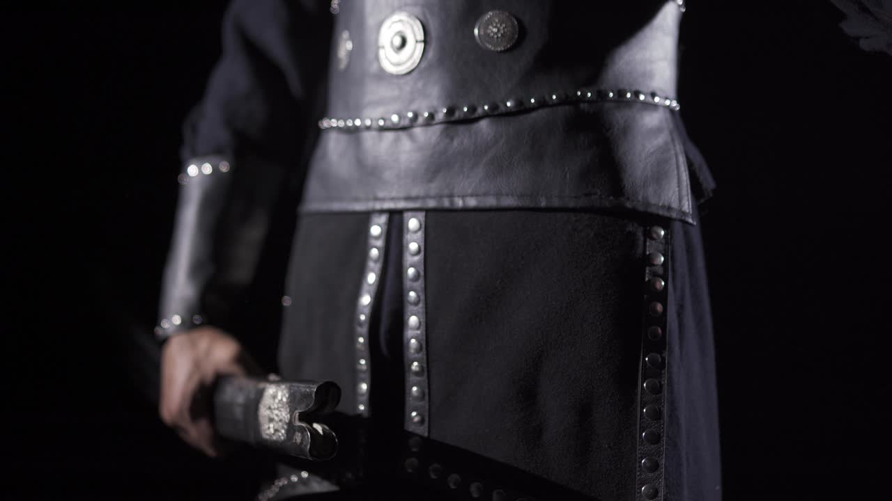 중세 전사. 검은 바탕