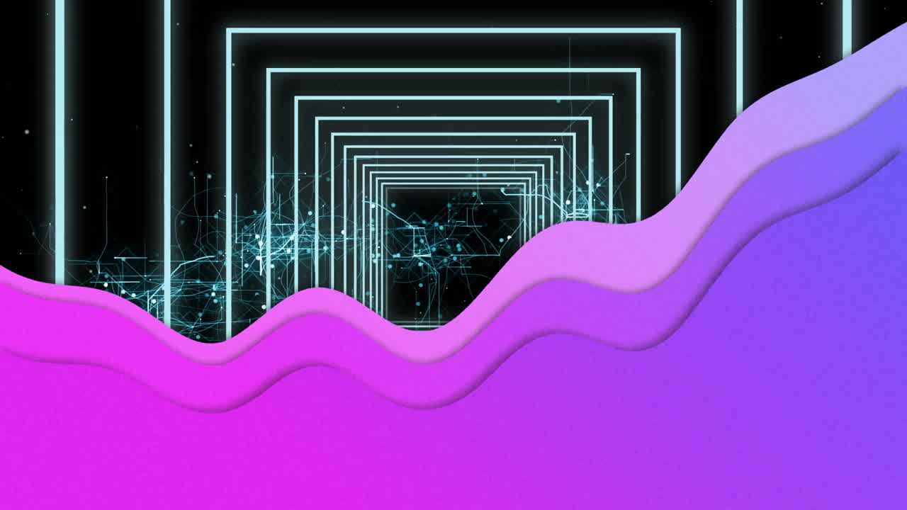 forma abstracta púrpura contra el túnel brillante y las conexiones de microprocesador en fondo negro