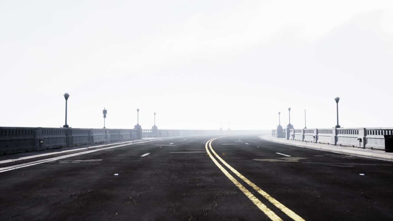 안개 날에  ⁇ 은 비어있는 돌 다리