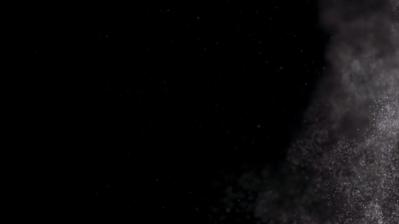 검은 바탕에 분리 된 파우더