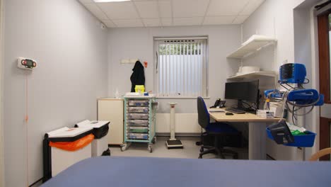 uk hospital patient care room