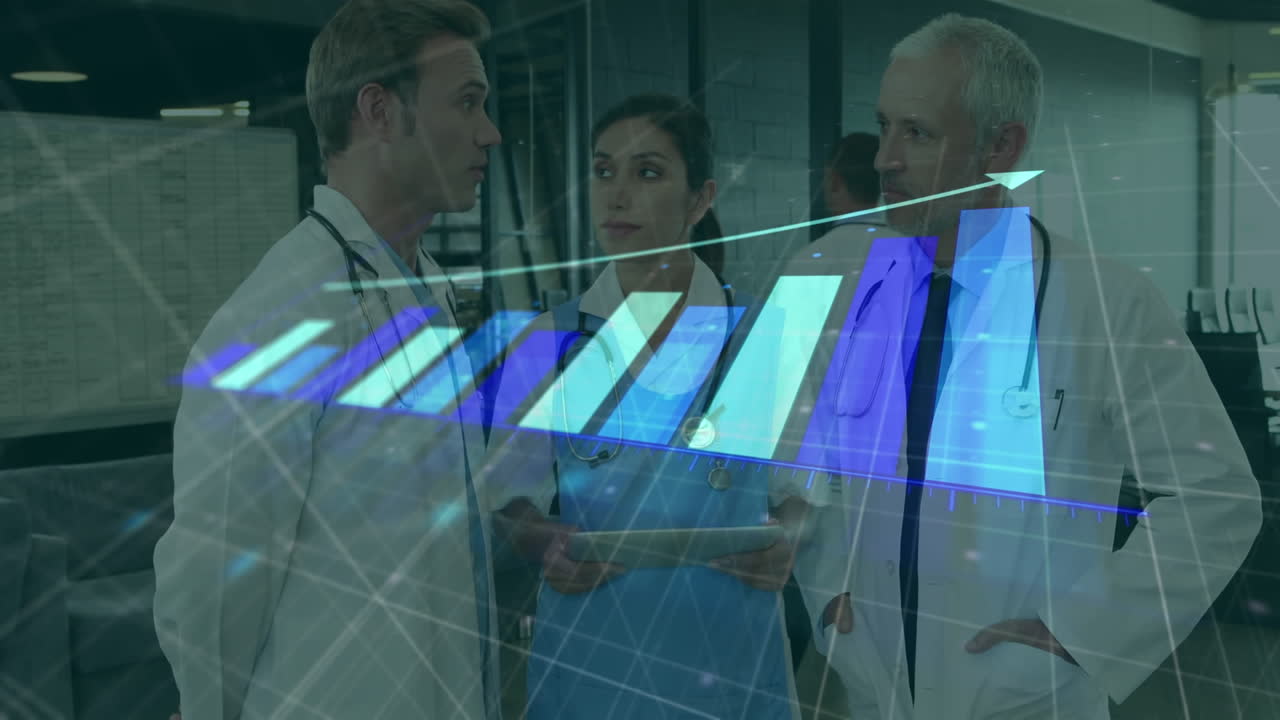 animación de flecha en gráfico en crecimiento sobre diversos médicos de pie y discutiendo en el hospital