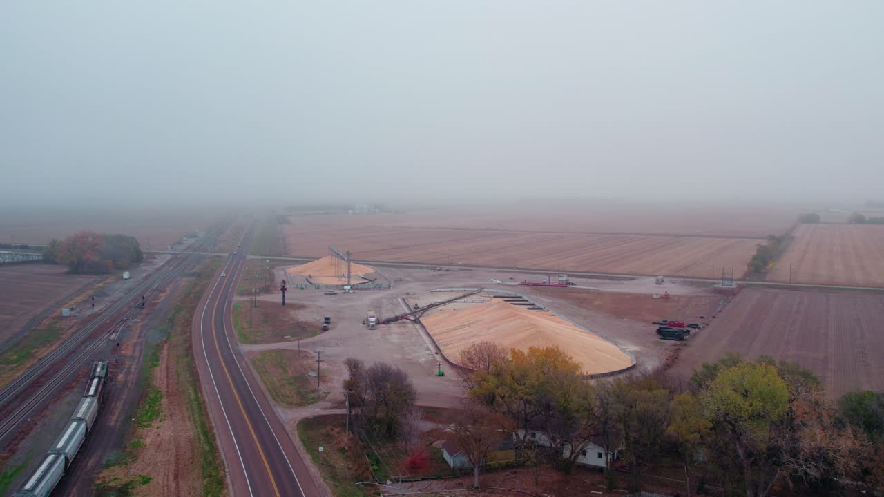 подъемная антенна временного хранилища зерна