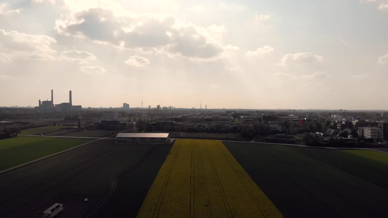 4k 30fps로 만든 드론으로 독일 뮌헨의 페링가제 호수