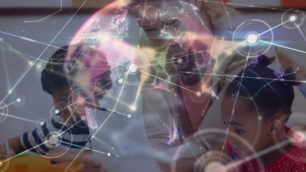 animación de conexiones sobre una feliz maestra caucásica y una clase de alumnos diversos