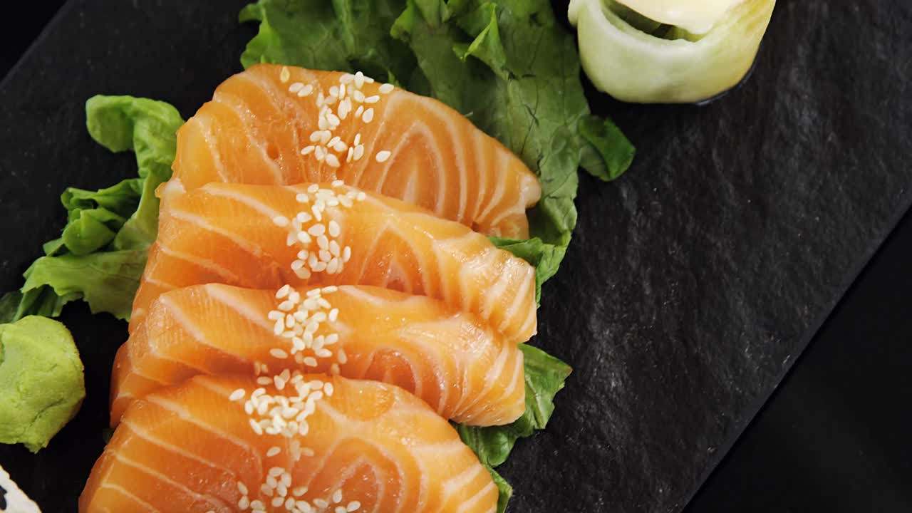 Sushi con le bacchette
