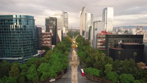 angel of independence, popular landmark in mexico city