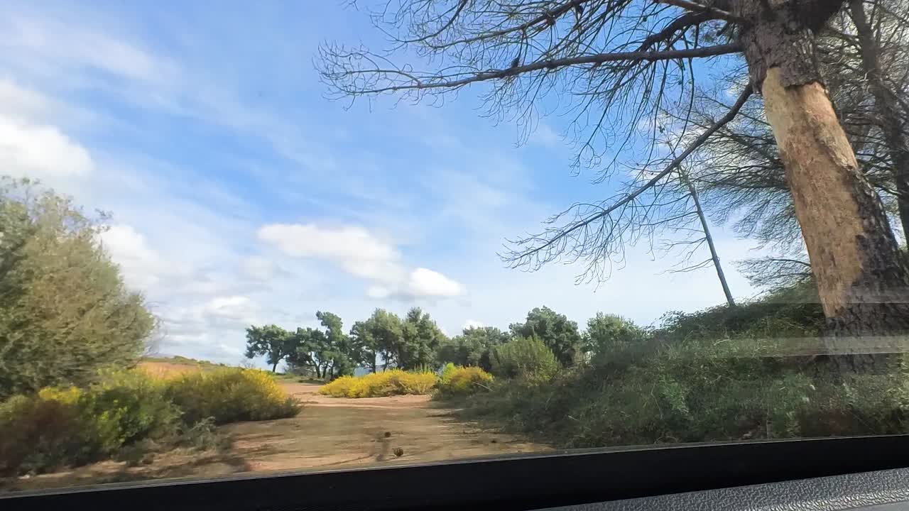 conduciendo en las montañas de la región de estepona en españa, vista de pov
