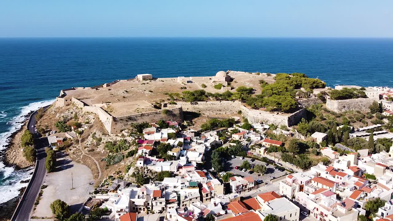 크레타 섬 에 있는 레티모노 의 역사적 요새, 공중 에서 볼 수 있는 모습