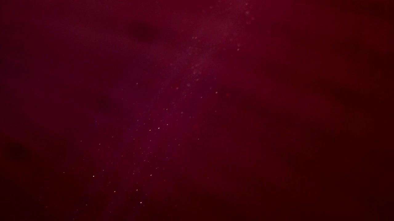 la polvere sotto i riflettori