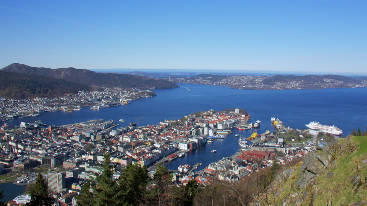 Extra wide shot of Bergen with Strusshamn vatn, Kleppesto, Florvag in background. Filmed from Fløyen Panorama