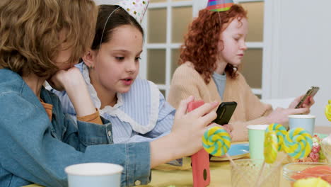 kids in a birthday party