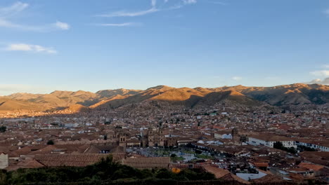 time-lapse video captures the breathtaking sunset over the historic city of cusco, nestled within the majestic mountains of the peruvian andes