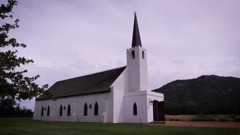 Eine-Kapelle-In-Ländlicher-Umgebung