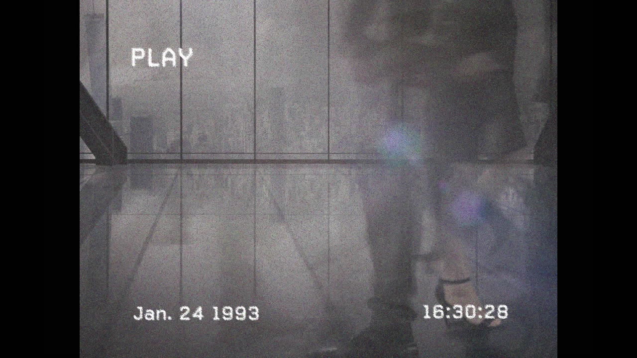 보행자가  ⁇ 고 있는 빈티지 비디오