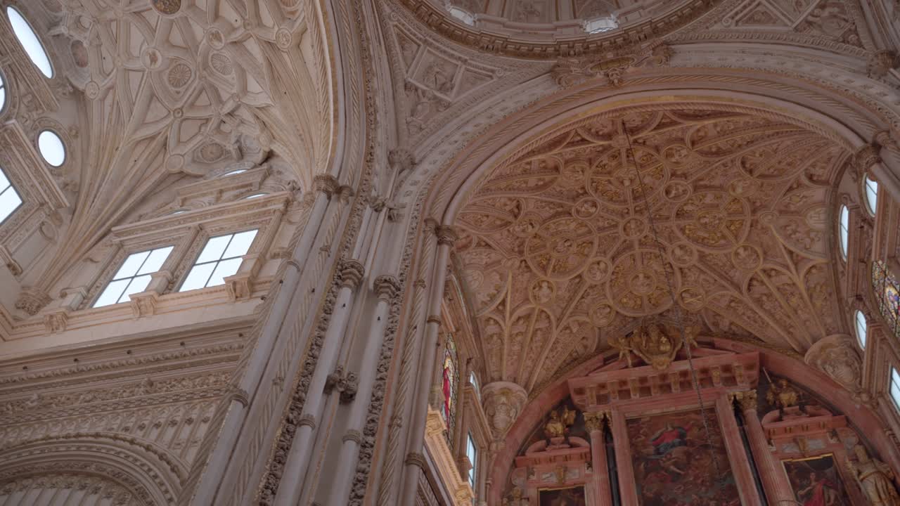 코르도바의 모스크 대성당 십자형 대성당 스페인 모세 시장의 핵심