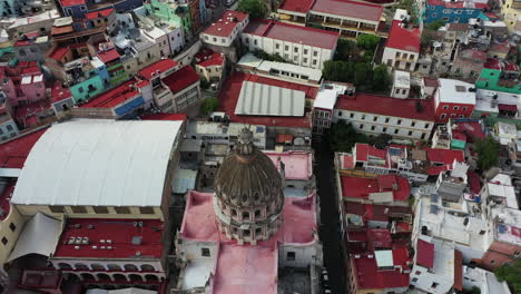 vista aerea de la iglesia en la ciudad de guanajuato