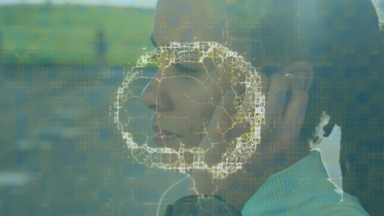 animación del cerebro humano girando sobre la mujer haciendo ejercicio en el paseo marítimo