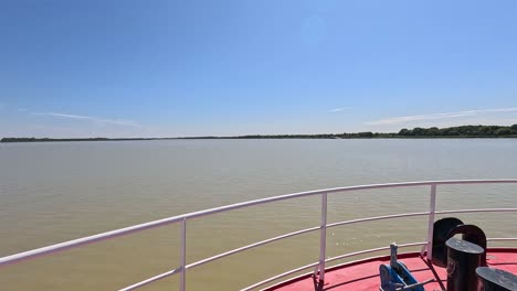 scenic river cruise near blaye, france