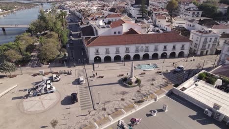 Orbit-Fly-over-Tavira's-Praça-da-República,-Algarve,-Portugal---Aerial