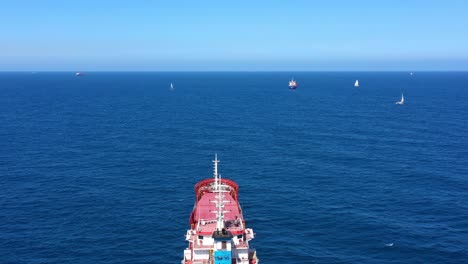 ships and sailboats on the ocean