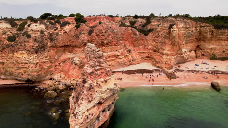 Vista-Paralela-Superior-De-La-Playa-En-El-Océano-Atlántico