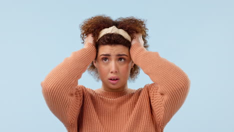 Angst,-Denken-Und-Gesicht-Einer-Traurigen-Frau-Im-Studio