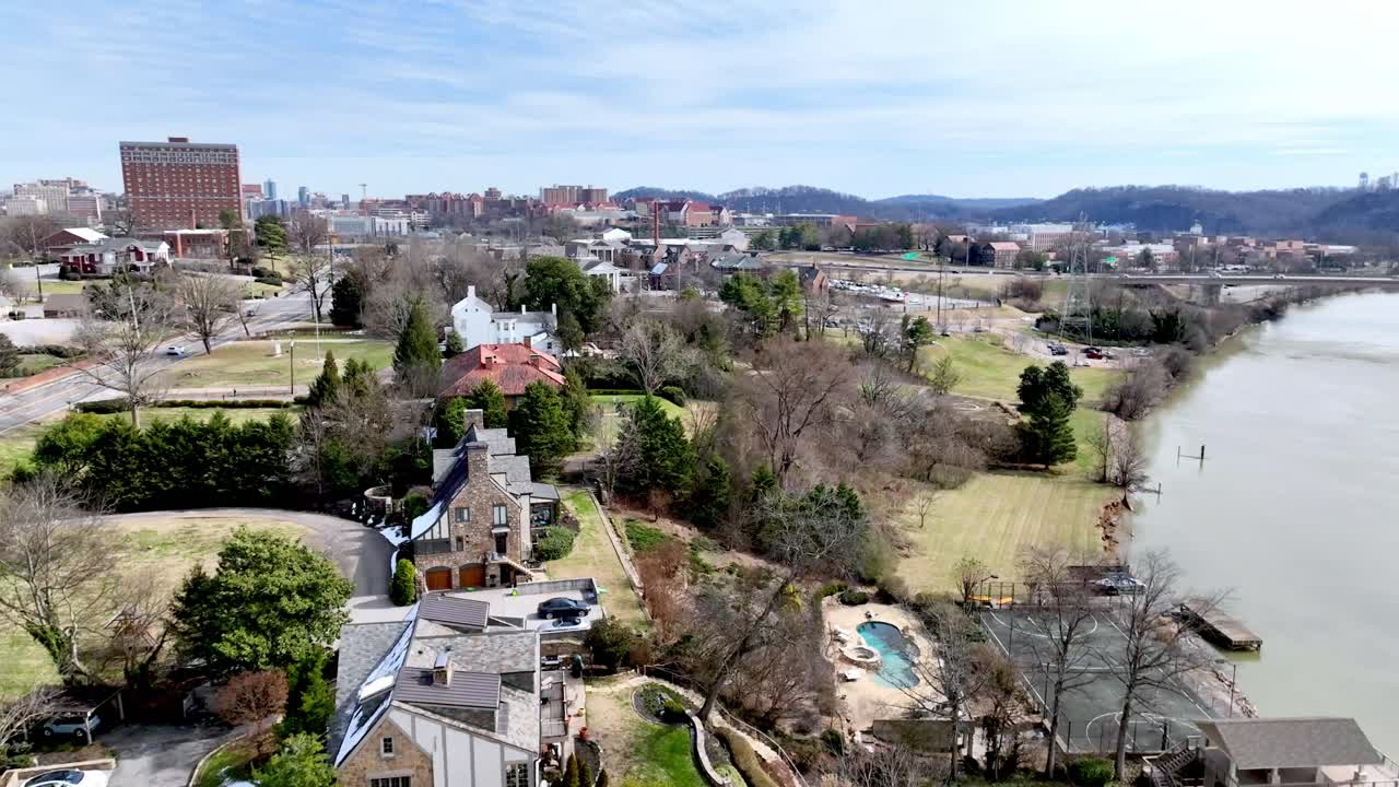aerial homes in sequoyah hills in knoxville tennessee