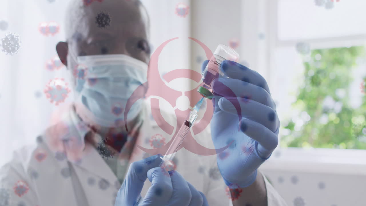 símbolo de peligro biológico contra un médico masculino llenando una jeringa con la vacuna contra la covid-19