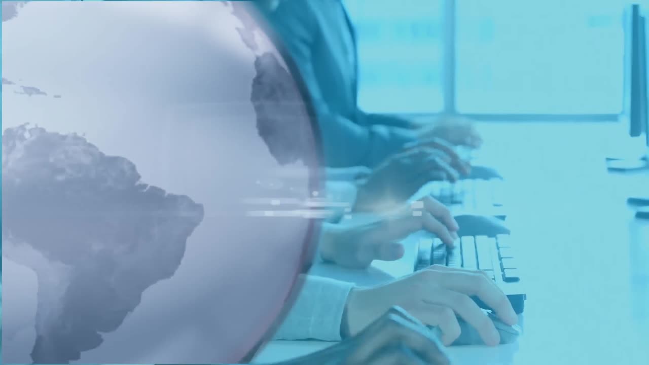 컴퓨터를 사용하는 여성들에 대한 연결 네트워크와 함께 지구촌의 애니메이션