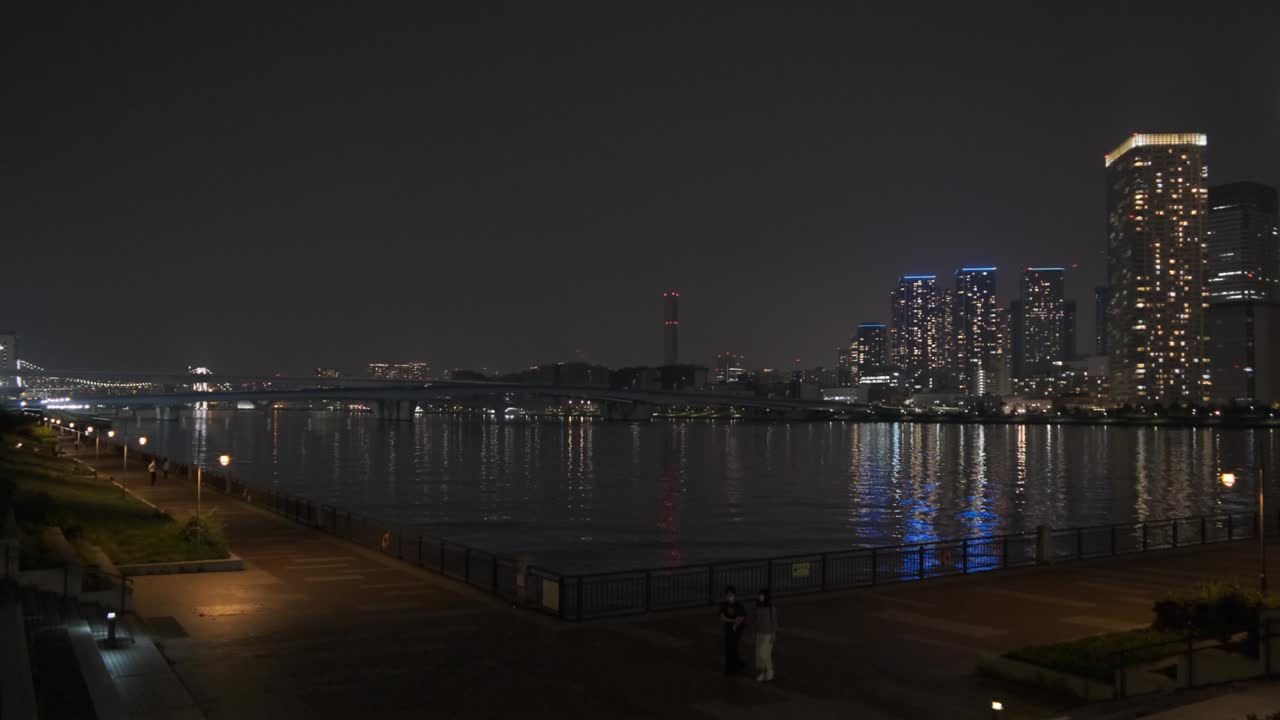 el parque de toyosu gururi de tokio, vista nocturna de junio de 2022