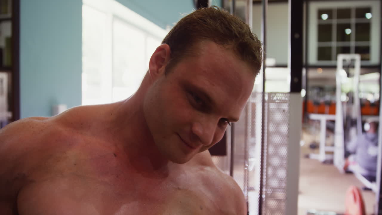 retrato de un hombre haciendo ejercicio