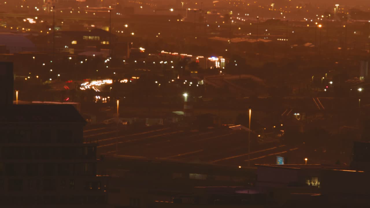 고속도로에서 운전하는 도시 해가 뜨는 자동차, 타임 스 4k