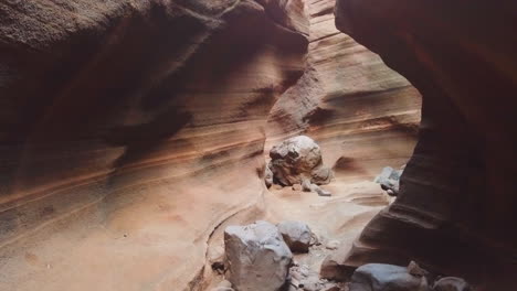 cinematográfico viajando fuera del barranco de las vacas con hermosos colores