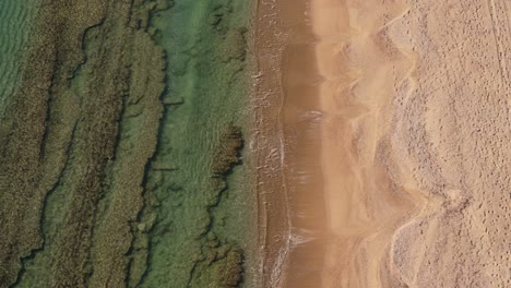 Meereswellen-Plätschern-Am-Strand